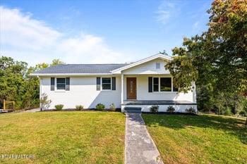 234 College Park Rd, Lafollette, TN 37766