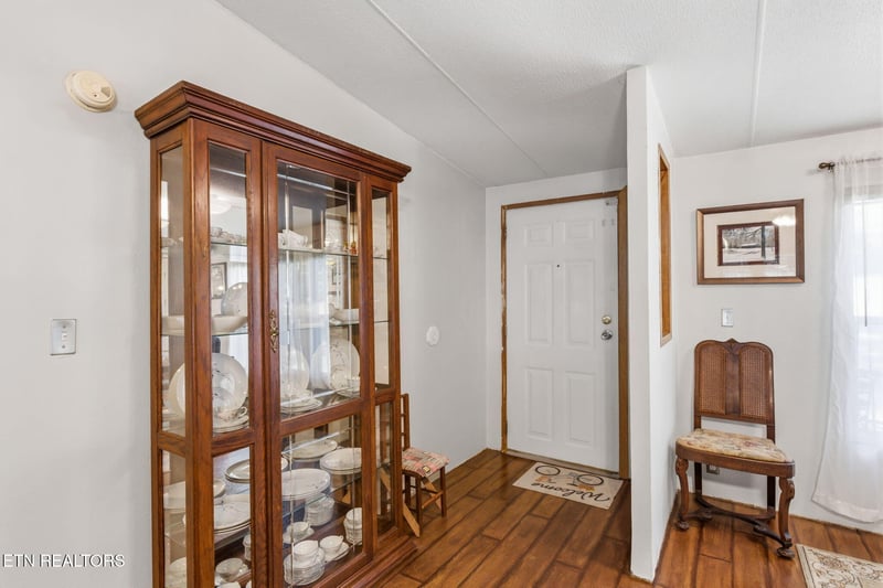 234 Greenbriar Rd, Sweetwater, TN 37874