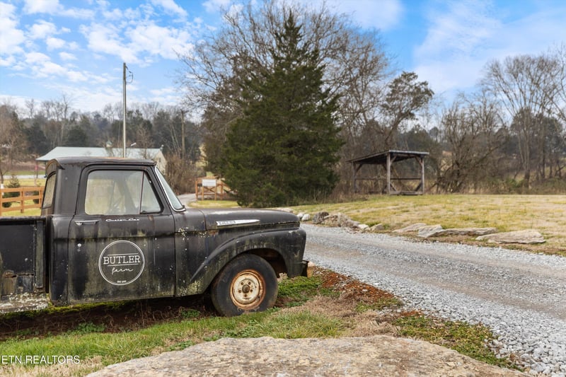 234 Marble Hill Rd, Friendsville, TN 37737