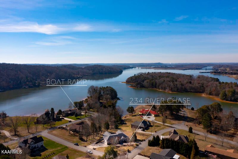 234 River Chase Rd, Lenoir City, TN 37772