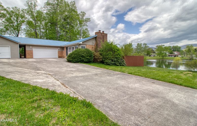 234 Spruce Dr, Wartburg, TN 37887
