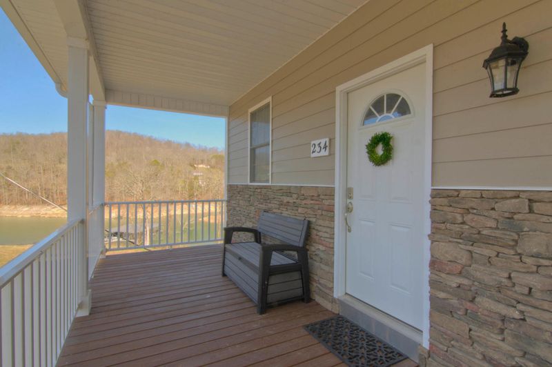 234 Sunset Cove Dr, Maynardville, TN 37807