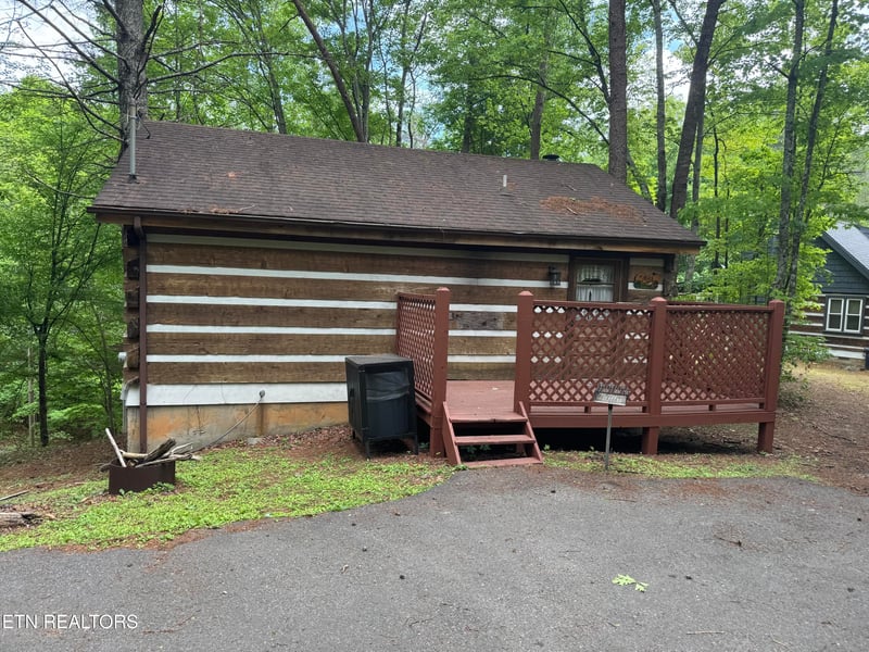 2340 Avon Cir, Sevierville, TN 37876