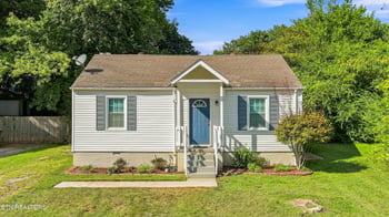2340 Boxwood Ln, Knoxville, TN 37917