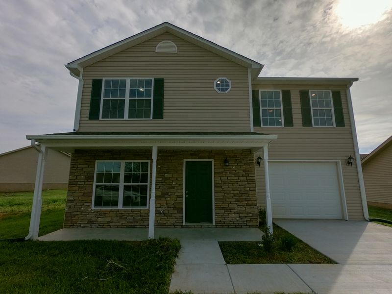 2341 Monarch Cir, Sevierville, TN 37876