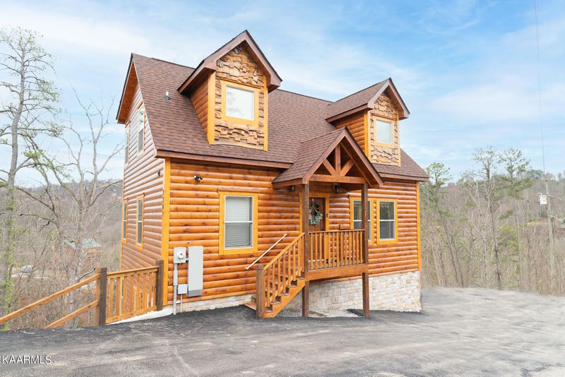 2341 Panther Way, Sevierville, TN 37876