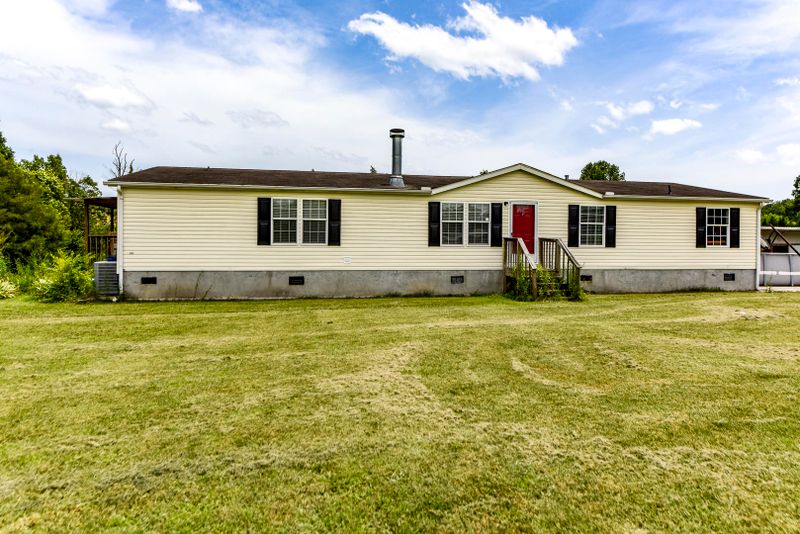2343 Ellejoy Rd, Walland, TN 37886