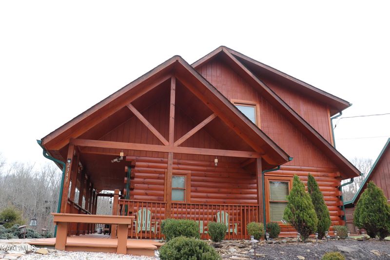 2343 Wingspan Dr, Sevierville, TN 37876