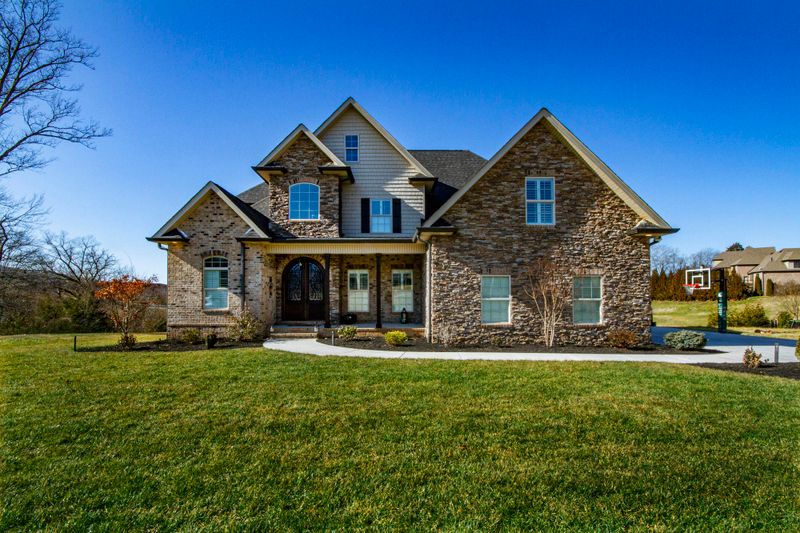 2345 Brooke Willow Blvd, Knoxville, TN 37932