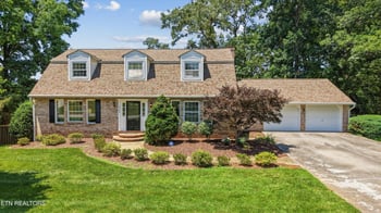 2345 Chesterfield Dr, Maryville, TN 37803