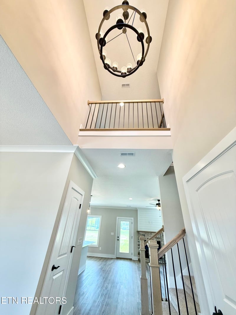 2345 Tributary Dr, Sevierville, TN 37876