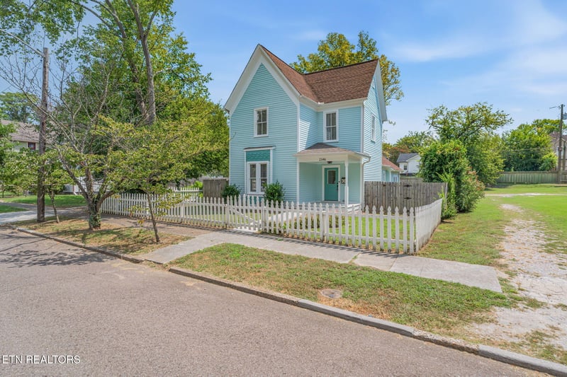 2346 Woodbine Ave, Knoxville, TN 37917