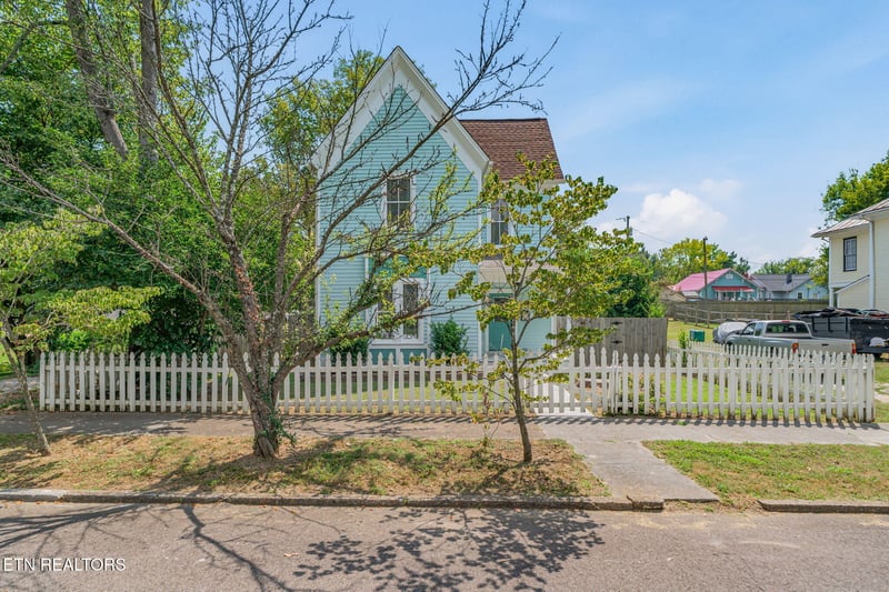 2346 Woodbine Ave, Knoxville, TN 37917