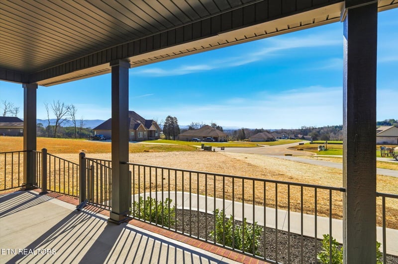235 Charlie Ln, Maryville, TN 37804