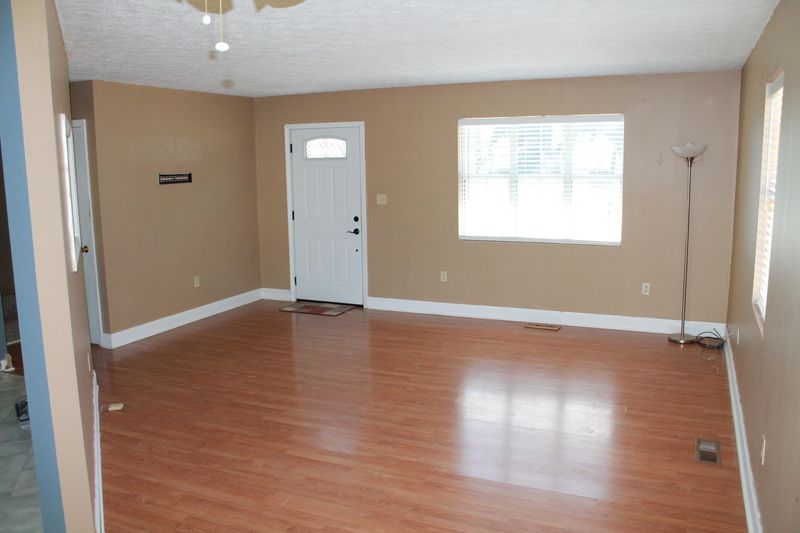 235 Doe Run Blvd, Clinton, TN 37716