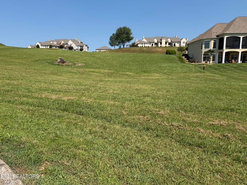 235 Goldfinch Ln, Vonore, TN 37885