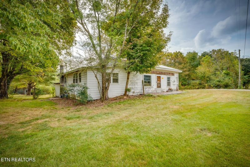 235 Gun Ridge Rd, Vonore, TN 37885