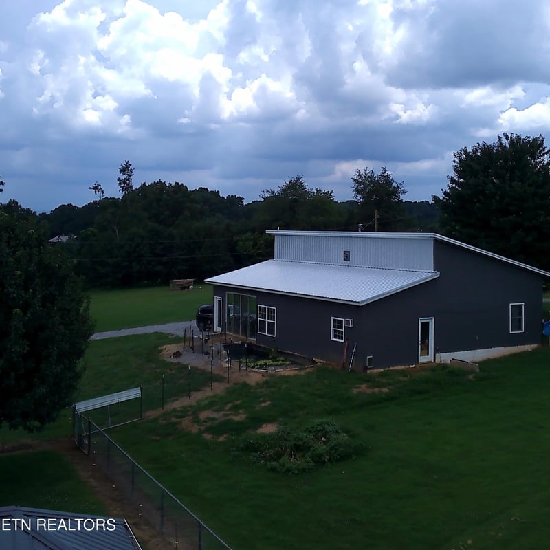 235 Hillcrest Rd, Madisonville, TN 37354