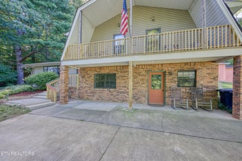 235 Hilltop St, Huntsville, TN 37756