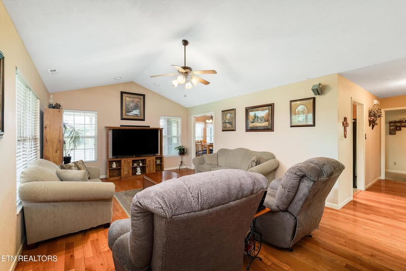 235 John Bouldin Dr, Maryville, TN 37801