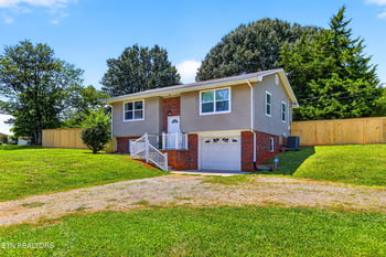 235 Oak Grove Rd, Madisonville, TN 37354