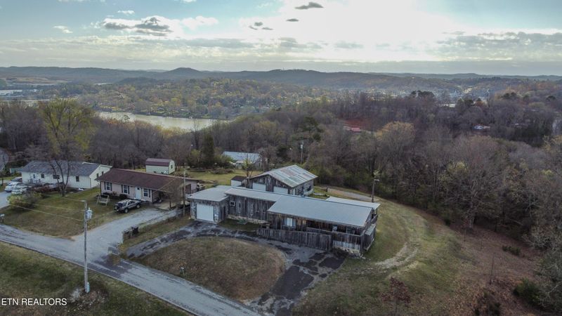 235 Roberts Rd, Kingston, TN 37763
