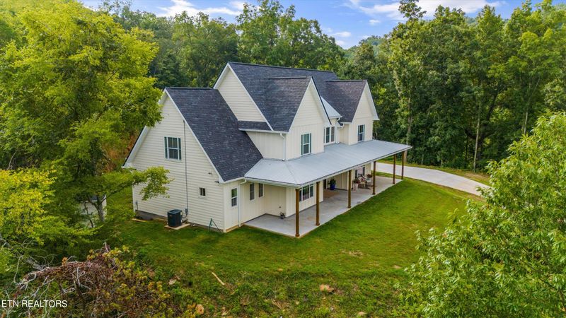 2350 Paradise Way, Sevierville, TN 37876