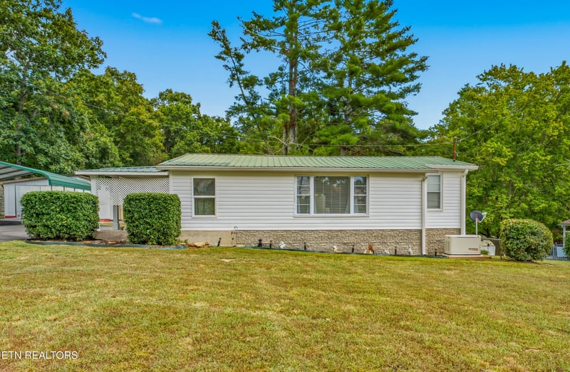 2353 Old Harriman Hwy, Harriman, TN 37748