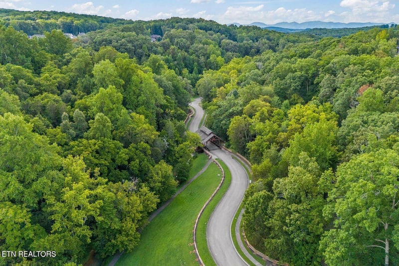2354 Misty Mountain Cir, Knoxville, TN 37932