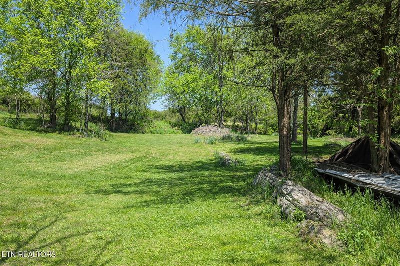 2354 Walker Ford Rd, Maynardville, TN 37807