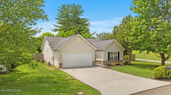 2358 Slate Valley Ln, Knoxville, TN 37923