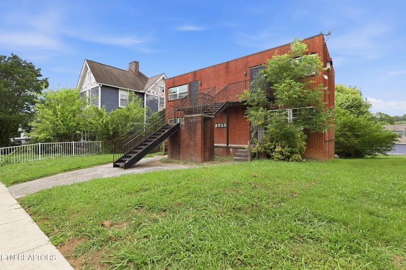 2359 E 5th Ave, Knoxville, TN 37917