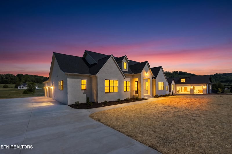 236 Big Oak Dr, Kingston, TN 37763