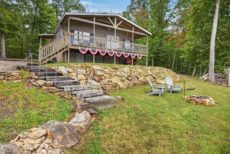 236 Circle Rd, Crossville, TN 38572