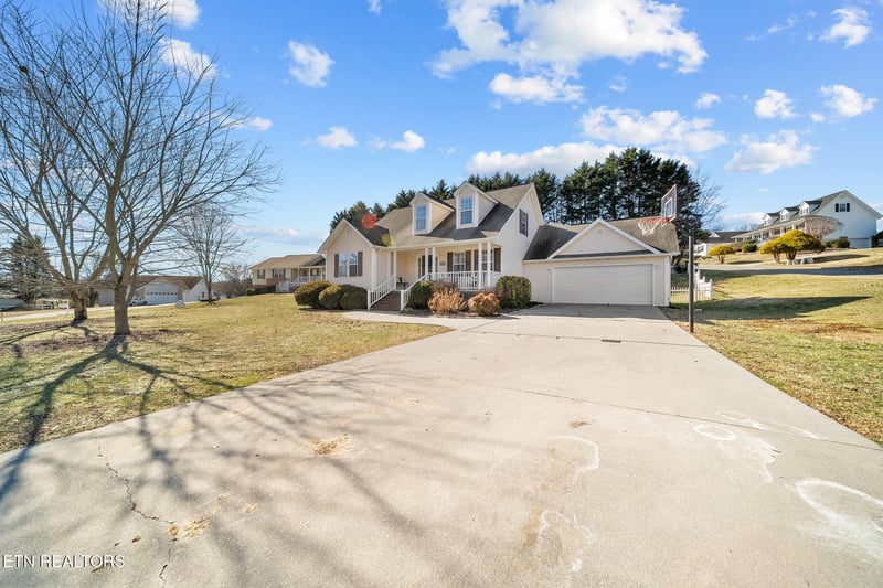 236 Dove Dr, Sevierville, TN 37876