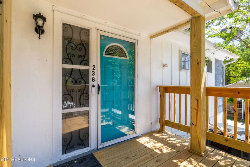 236 East Dr, Oak Ridge, TN 37830