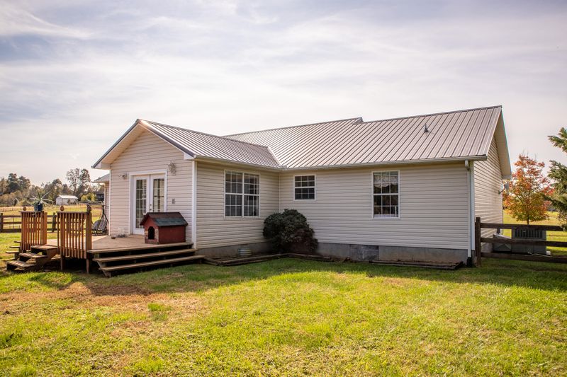 236 Foxboro Ln, Greenback, TN 37742