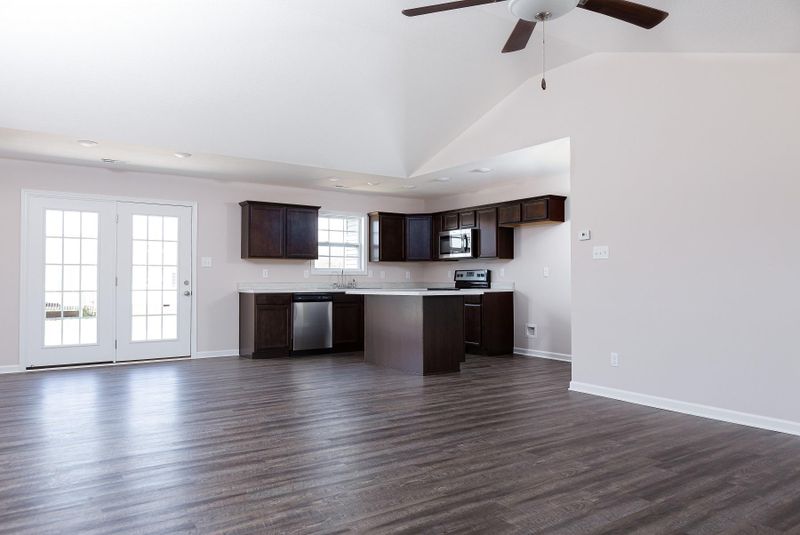 236 Hartfield Ln, Loudon, TN 37774