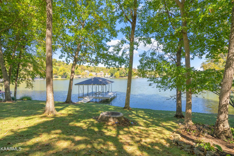 236 High Pointe Village Way, Kingston, TN 37763
