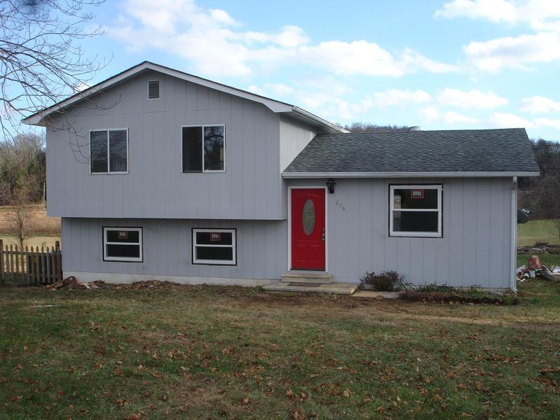 236 Meadow Brook Rd, Sweetwater, TN 37874