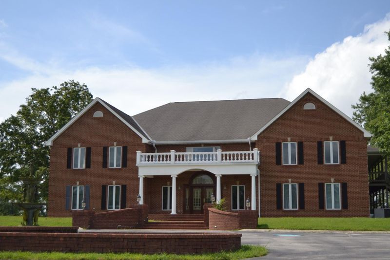236 Miller Ave, Crossville, TN 38555