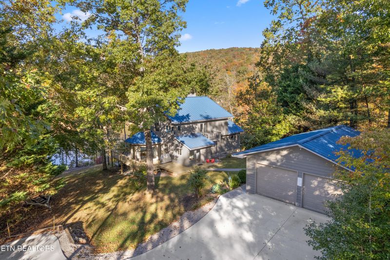 236 Norris Shores Ln, Sharps Chapel, TN 37866