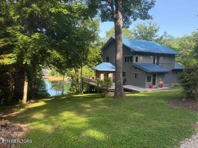 236 Norris Shores Ln, Sharps Chapel, TN 37866