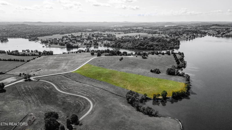 236 Osprey Point, Louisville, TN 37777