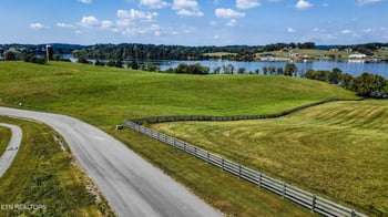 236 Osprey Point, Louisville, TN 37777