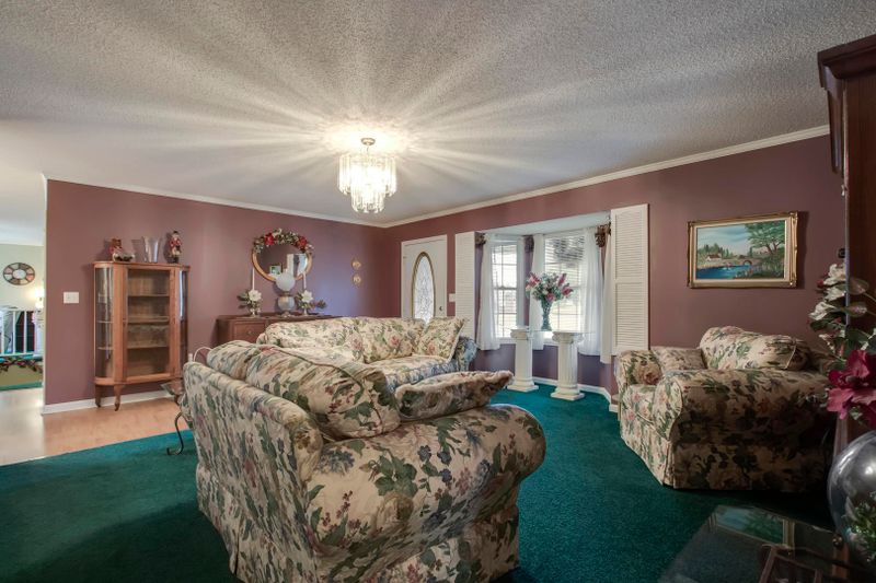 236 Overlook Dr, Loudon, TN 37774