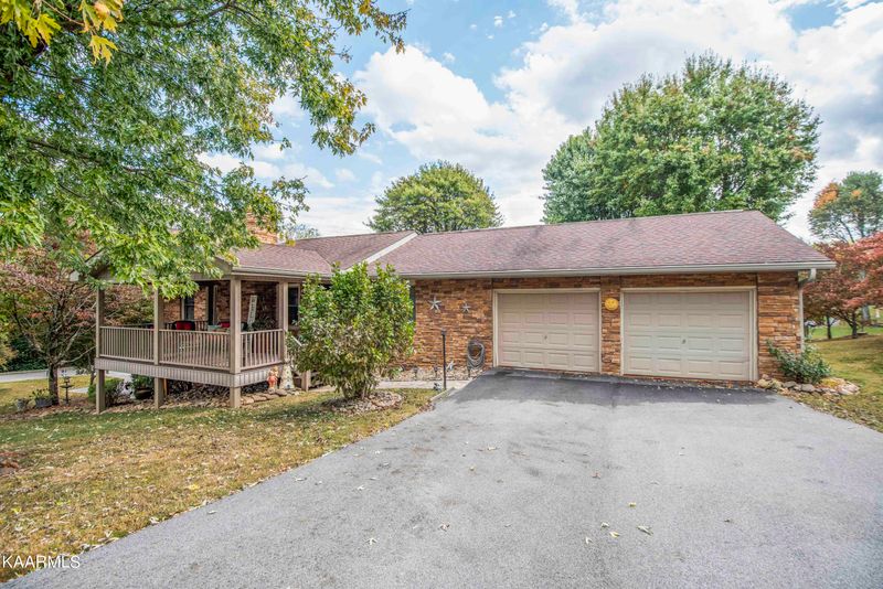 236 River Bend Dr, Loudon, TN 37774