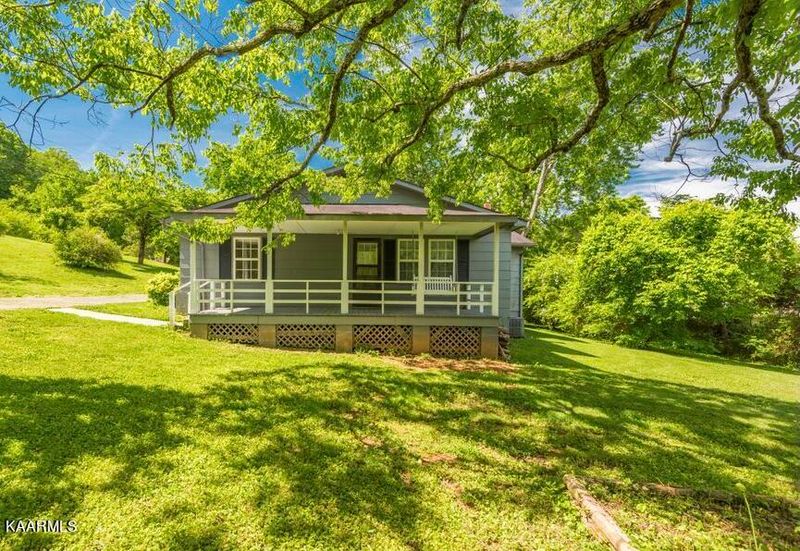 236 Sunset View Dr, Kingston, TN 37763