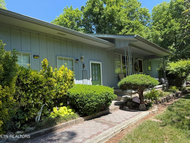 2360 Goldrush Rd, Pigeon Forge, TN 37863