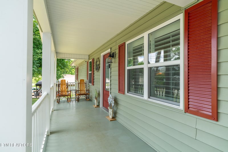 2360 Pinewood Dr, Maryville, TN 37803